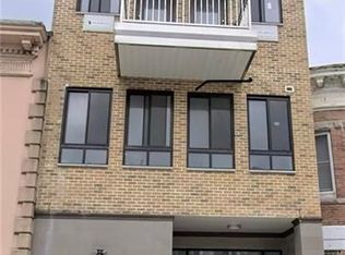 982 50th St #2B, Brooklyn, NY 11219
