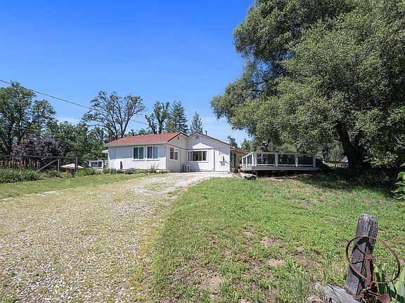 3rd image of 3095 Cedar Creek Rd