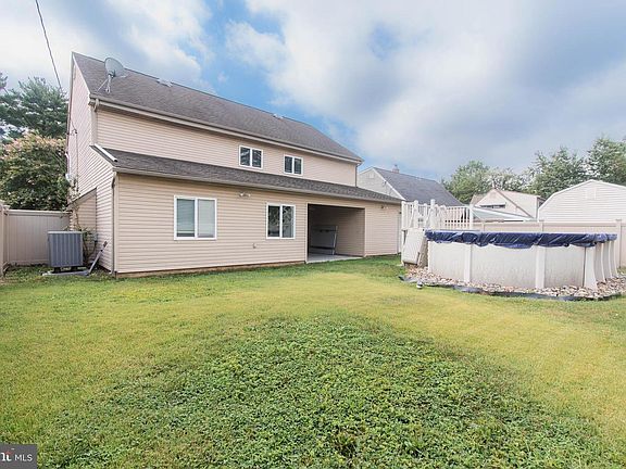 4th image of 142 Elderberry Dr