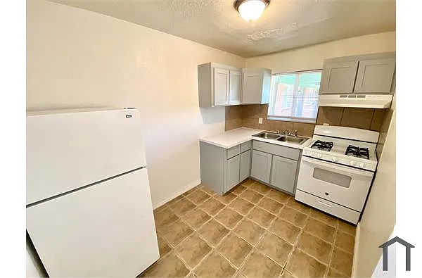 Building Photo - 3515 Fred Wilson Ave #6