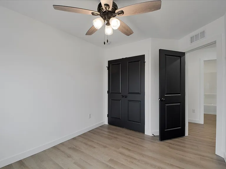 3311 Stoneway Ct — Photo 10