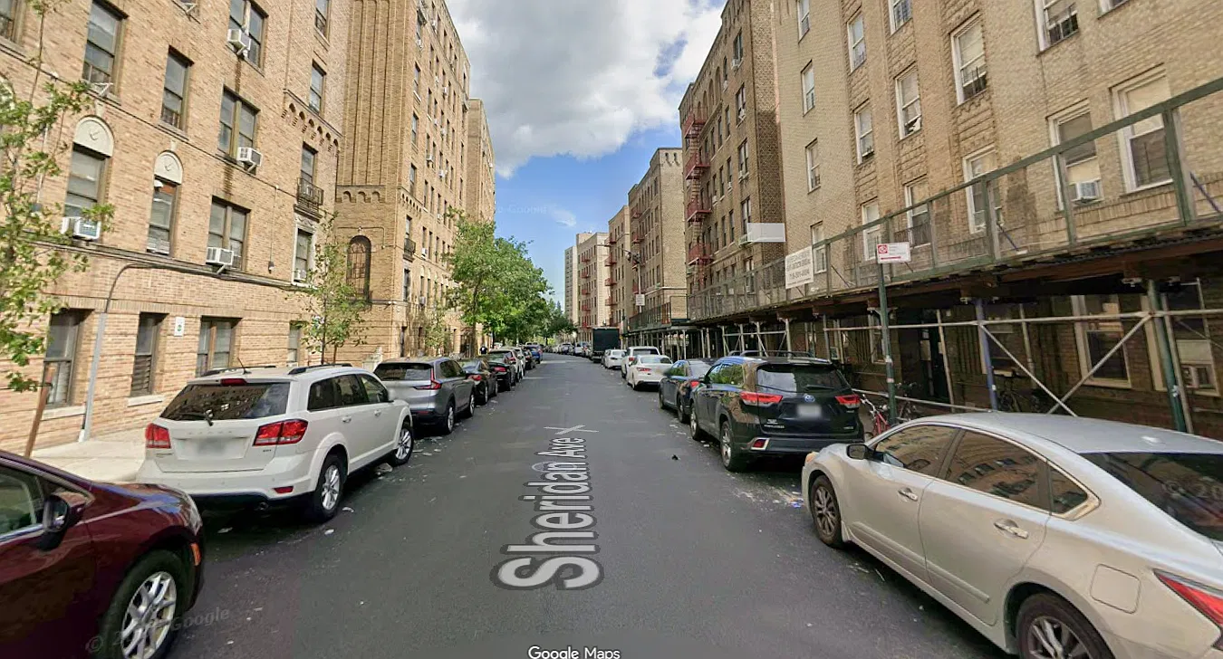 Sheridan Ave, Bronx — Photo 1