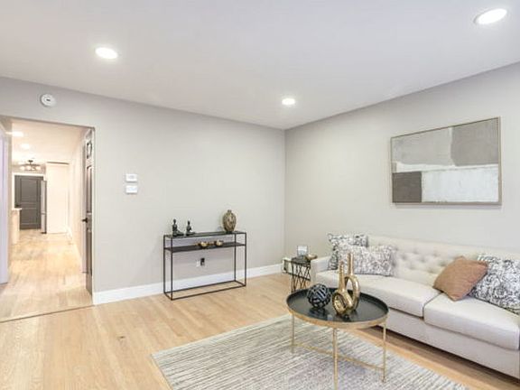 3rd image of 3507 W 79th St