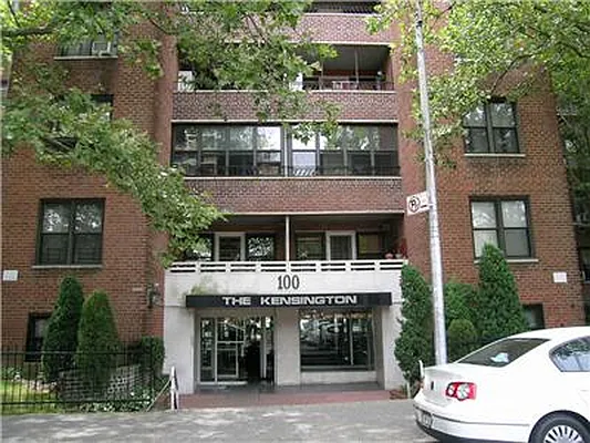 Sold by Maxwell Jacobs | media 3
