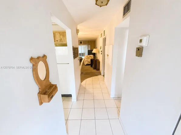 1751 NW 75th Ave APT 303, Plantation, FL 33313