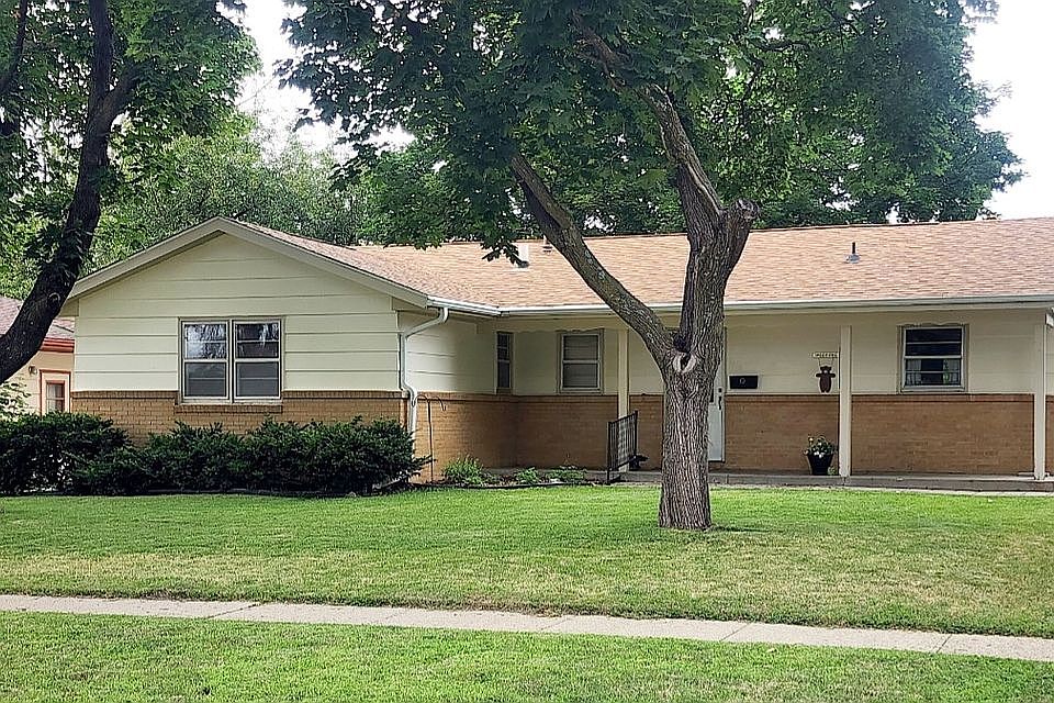 1st image of 1310 SW Kenworthy Dr