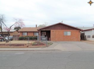 949 Elm Dr, Grants, NM 87020
