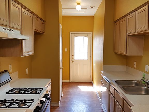 Kitchen, New Fridge installed 7/24