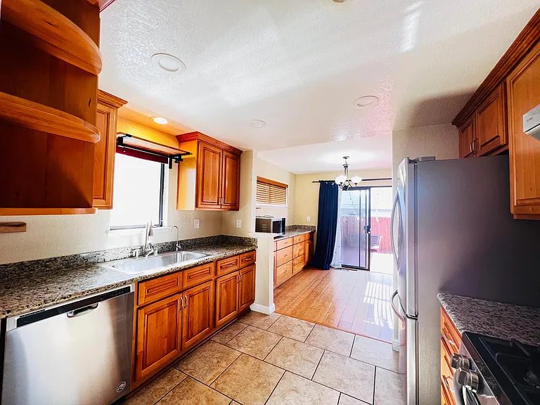 1254 Sierra Village Pl — Photo 3