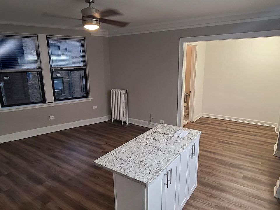 2nd image of 560 W Arlington Pl #308