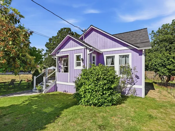 454 N 11th St, Saint Helens, OR 97051