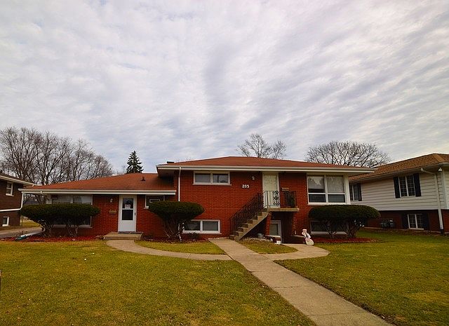 1st image of 205 N Edgelawn Dr