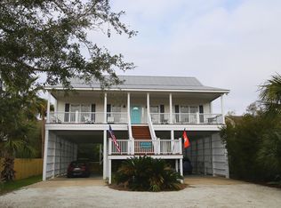 607 Pompano Rd, Edisto Island, SC 29438