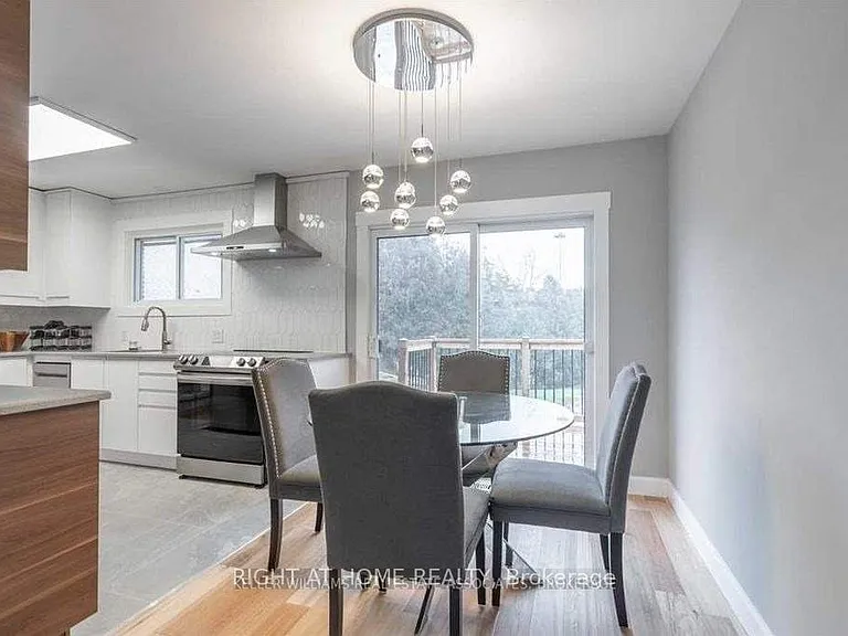 530 Lynda Ln — Photo 3