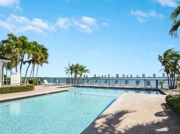 1015 Lake Shore Dr APT 203