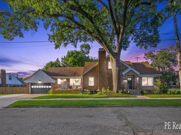 745 Deming St SE, Grand Rapids, MI 49507
