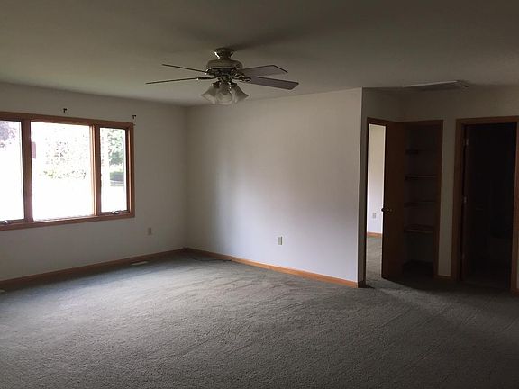 3rd image of 209 N Seminary St
