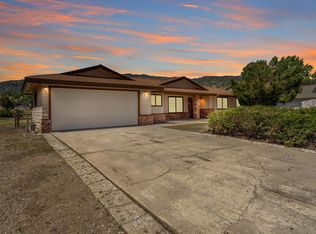 23871 Pebble Beach Ln, Tehachapi, CA 93561