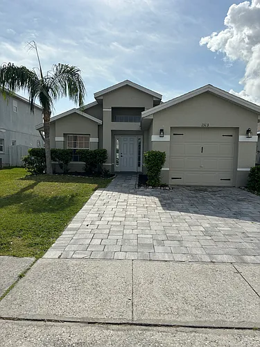 1313 Heather Lake Dr Photo 1