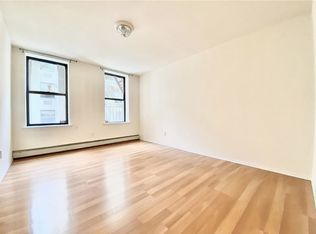524 W 50th St APT 3C, New York, NY 10019