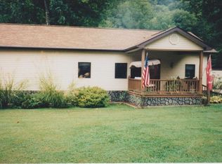 4604 Aden Rd, Olive Hill, KY 41164