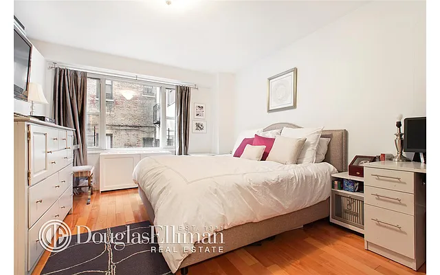 Sold by Douglas Elliman | media 7