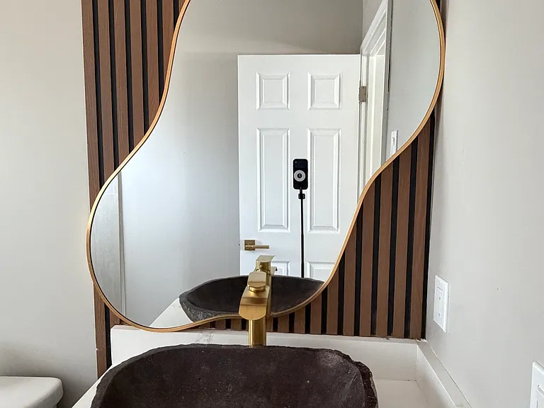 1733 Gladys St — Photo 19