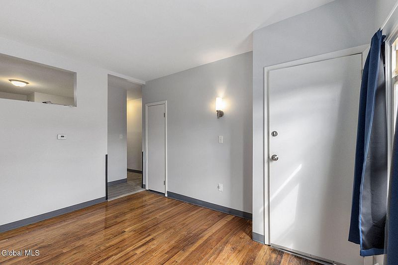 2nd image of 1605-1607 3rd Avenue
