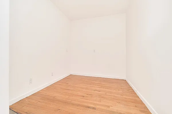 Rented by Living New York | media 9