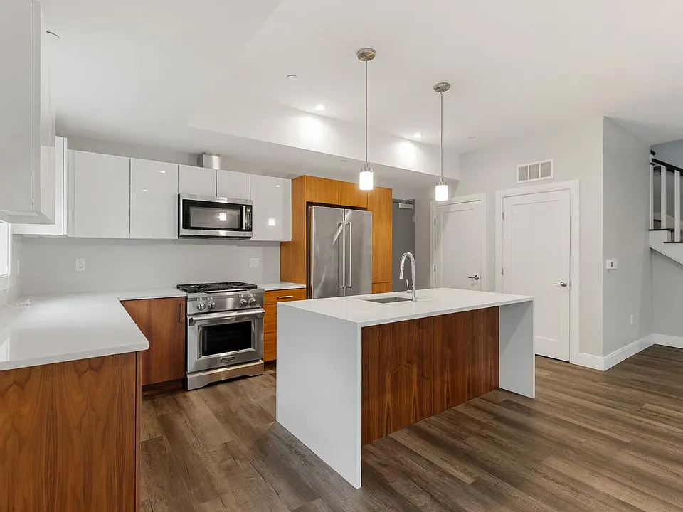 253 Walden St #259
