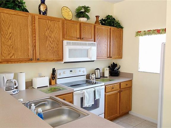4th image of 4722 Vero Beach Pl
