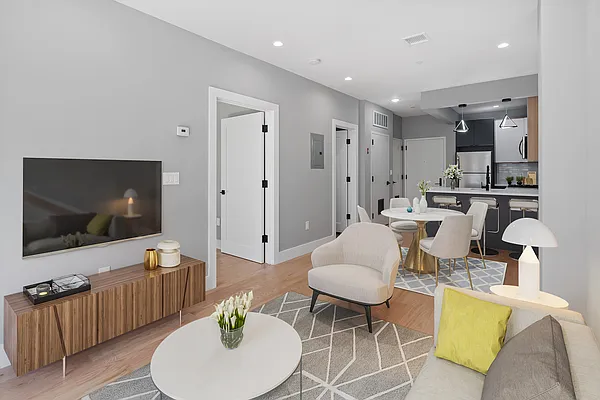 Rented by Kingsland Properties | media 19