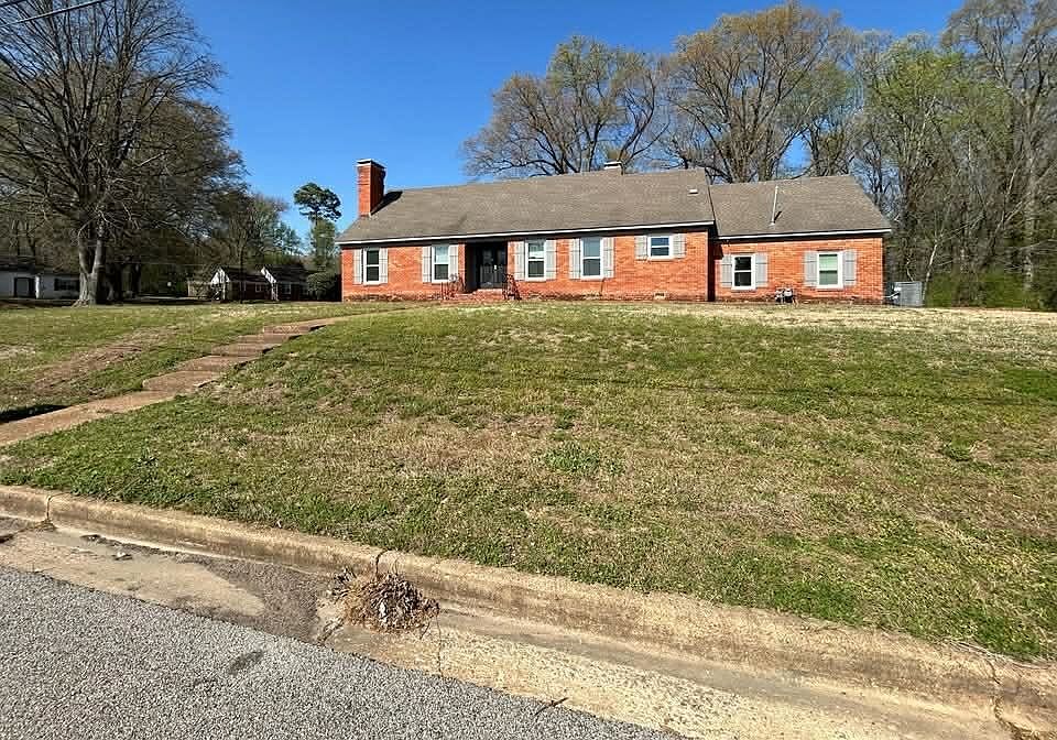 1st image of 3730 Winderwood Cir