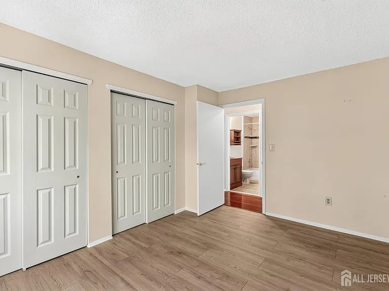 4006 Crawford Ct — Photo 15