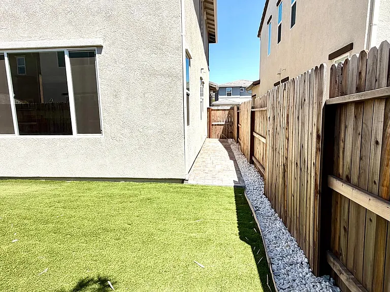 3467 Gallatin Dr — Photo 25