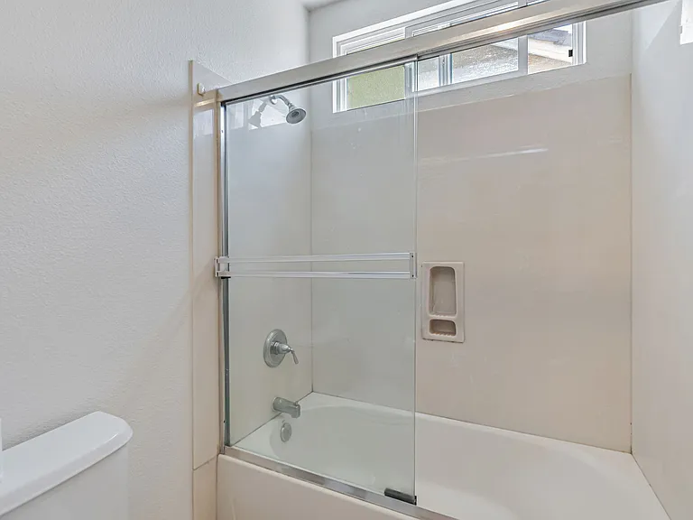 118 Copper Beech Gln — Photo 24