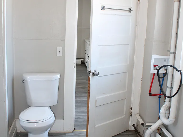 20 Bellevue St #3 — Photo 11