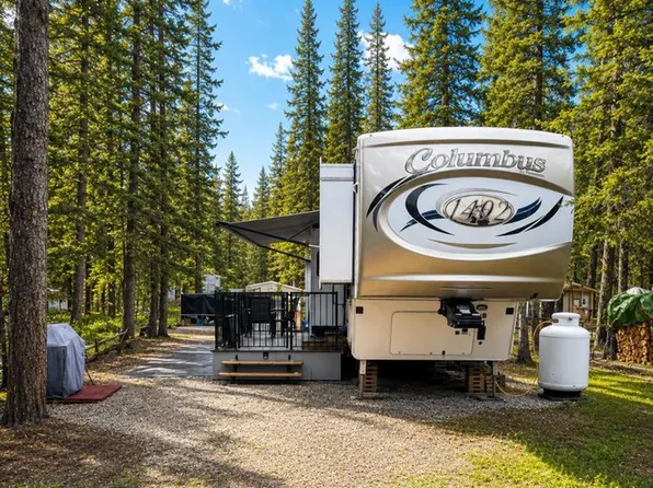 11 Timber Aly #338, Mountain View County, AB T0M