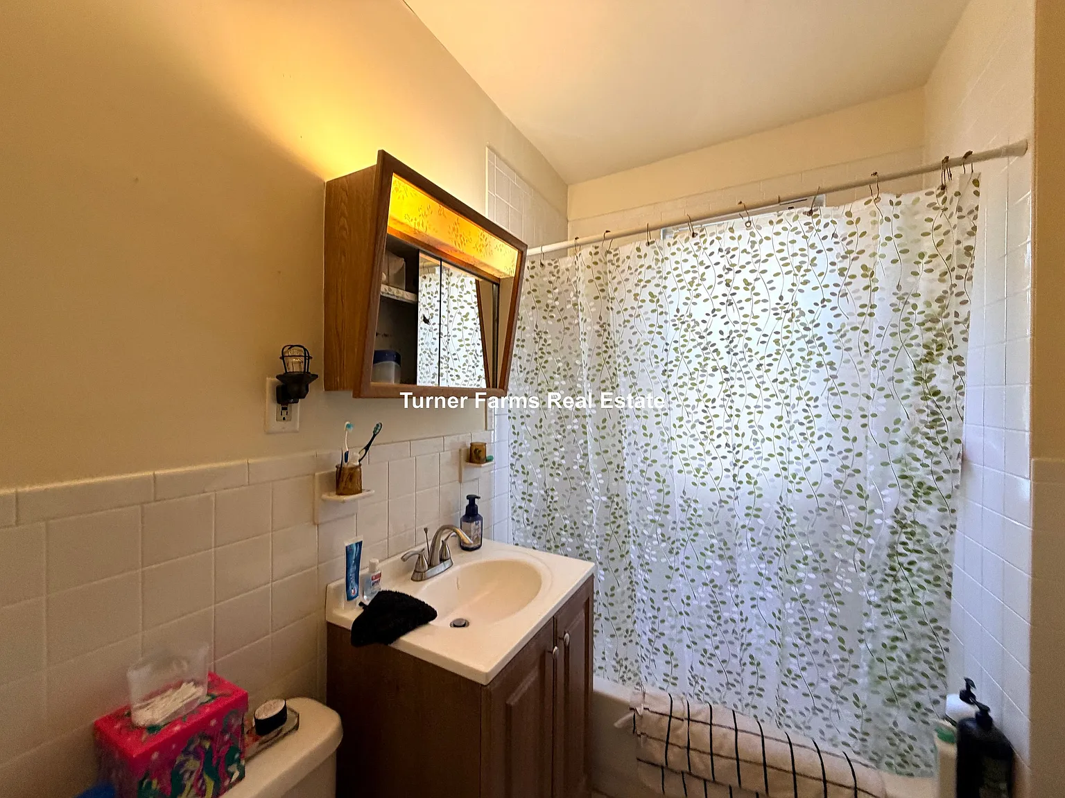 1 bed, 9999 sqft, $2,300 — Photo 3