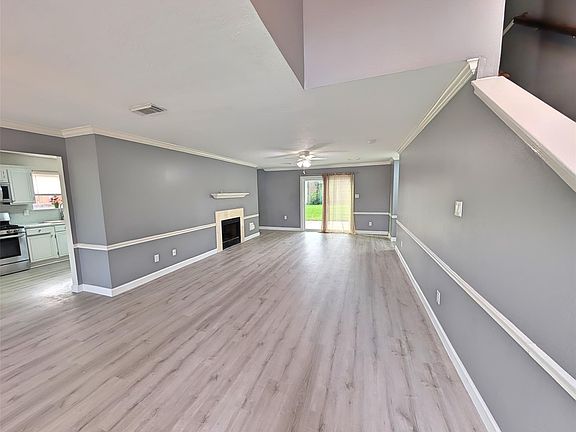 5th image of 19514 Azalea Valley Dr