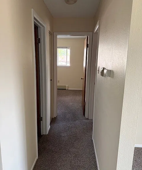 547 Yale Pl — Photo 2