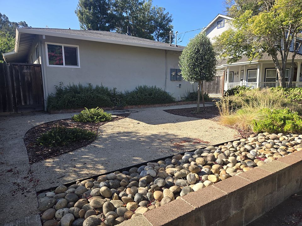 1st image of 445 San Benito Ave