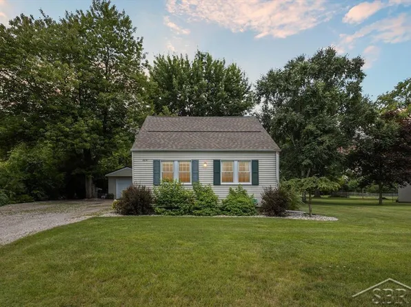 2614 Parsons Ct, Midland, MI 48642