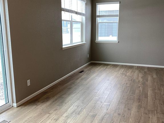 5th image of 1581 Northcroft Dr