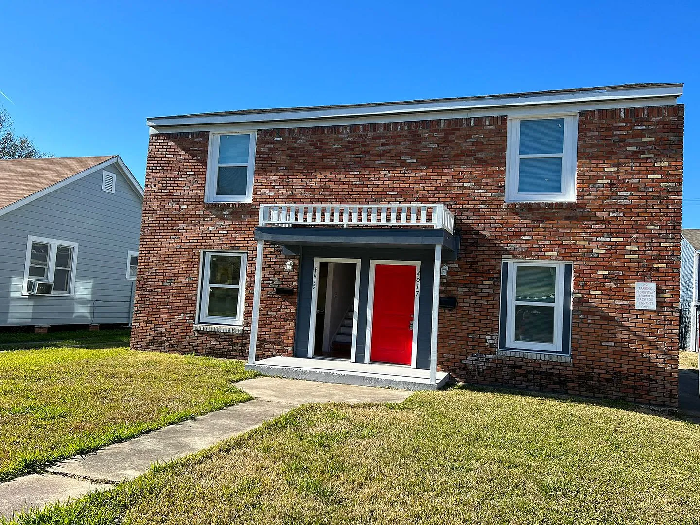 4015 Procter St — Photo 1