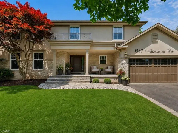 1387 Willowdown Rd, Oakville, ON L6L 1X2