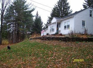 130 Greylock St, Lee, MA 01238