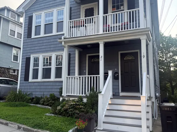 21 Hardy Ave #21, Watertown, MA 02472