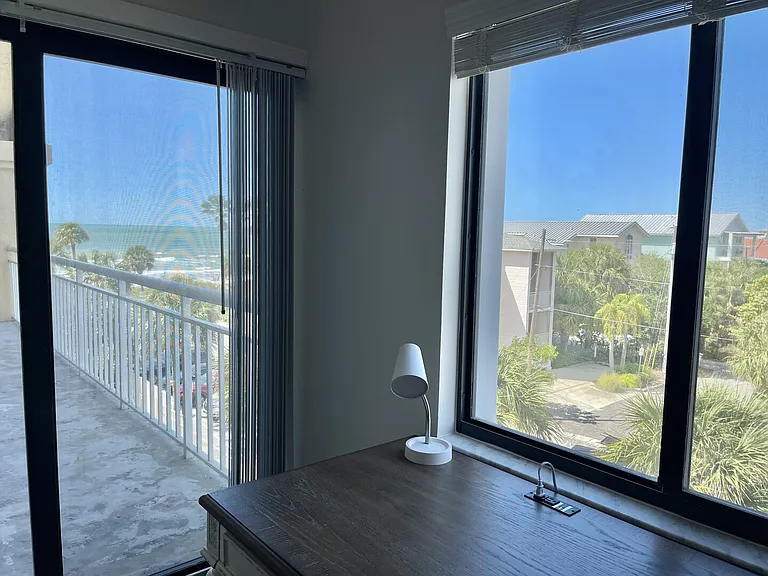 Gulf Blvd — Photo 20