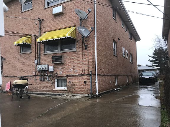 5th image of 394 Prairie Ave